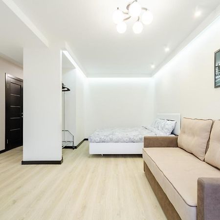 Artal Apartment On Obolonsky Avenue 31 Київ Екстер'єр фото