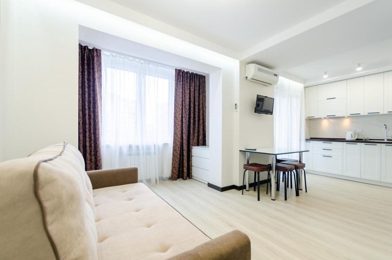 Artal Apartment On Obolonsky Avenue 31 Київ Екстер'єр фото