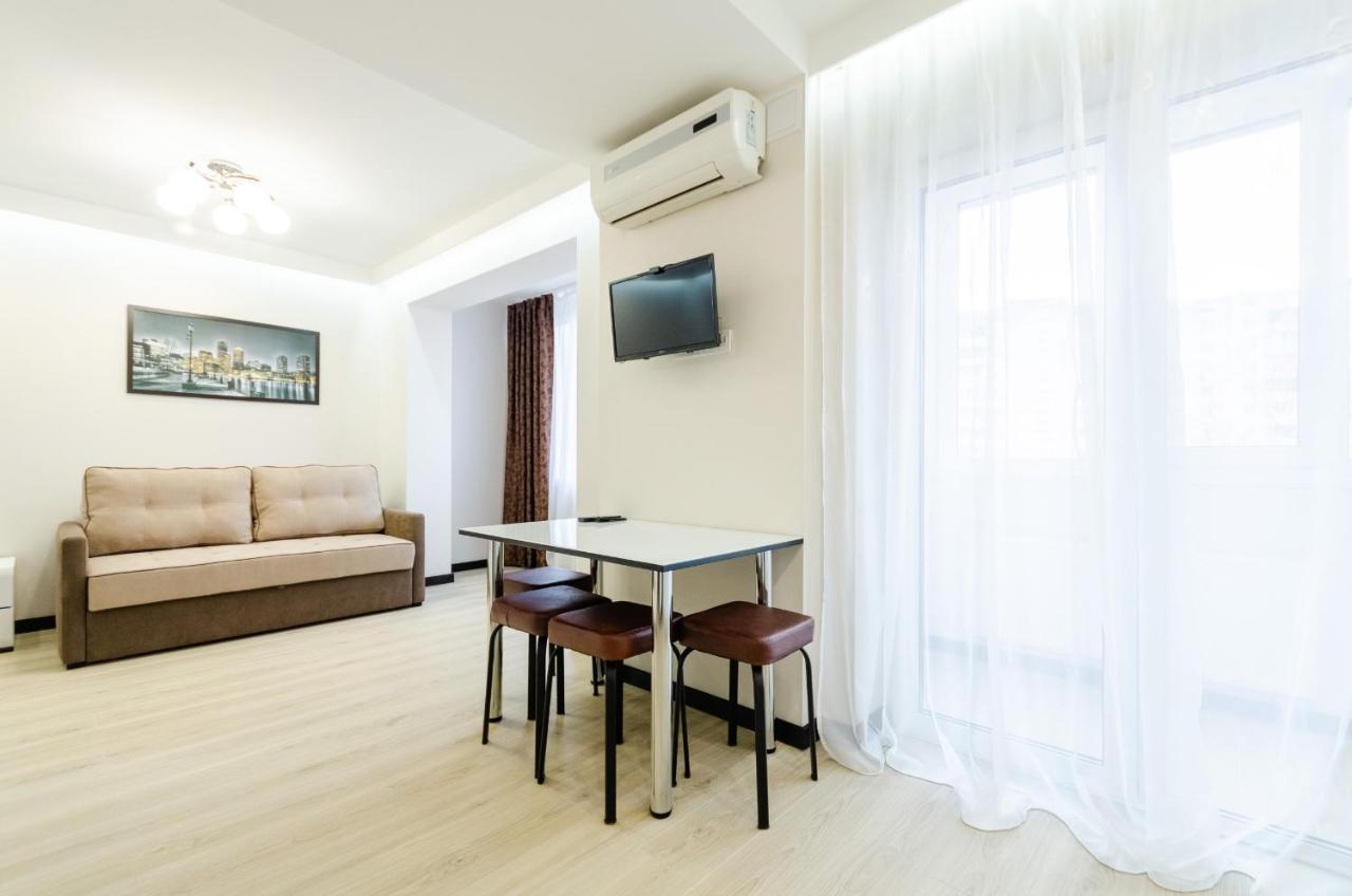 Artal Apartment On Obolonsky Avenue 31 Київ Екстер'єр фото